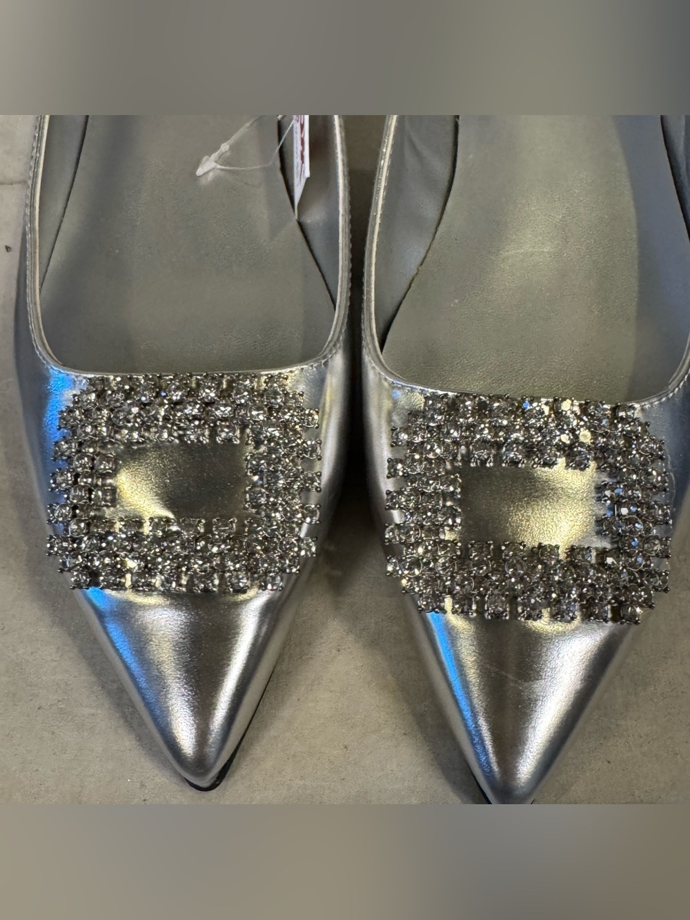 Nine West Silver Pointed Toe Crystal Buckle Flats - Women's, size 9.5, NWOT - Picture 4 of 10